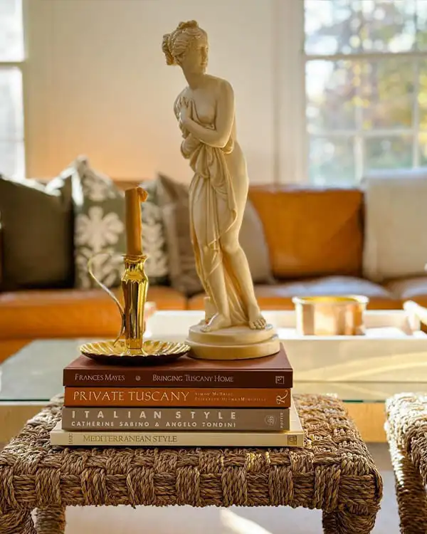 Living Room Decorative Sculptures
